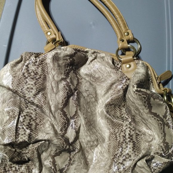 Hand Bag - Picture 1 of 3